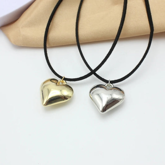 BIG HEART PENDANT CHOKER NECKLACE